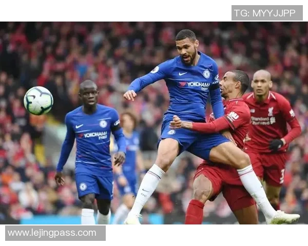 欧联杯精彩对决切尔西与里昂战成平局乌龙球成比赛转折点分析